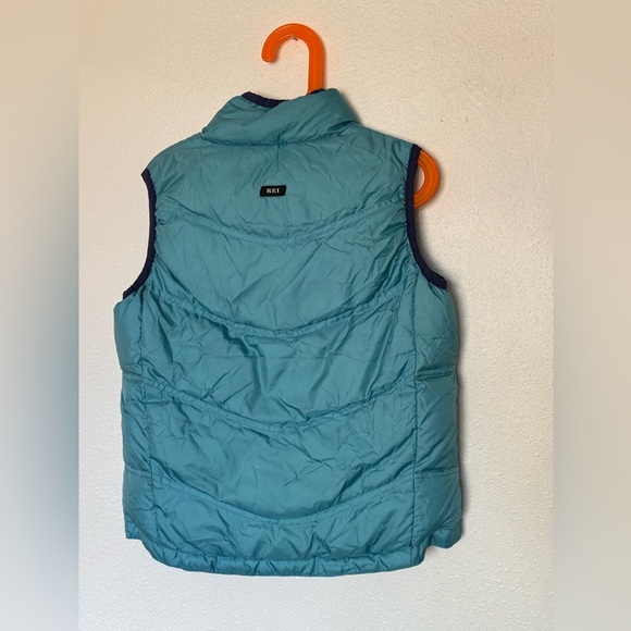 Reversible teal blue REI puffer vest size 8 - Picture 3 of 6